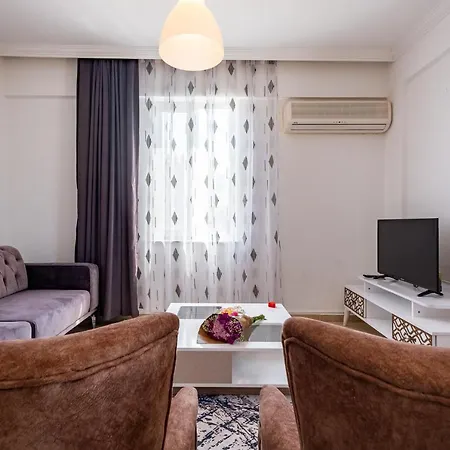 Apartment Assos Apart: Havuzlu Sitede Tamami Sizin 2 Oda 1 Salon Daire