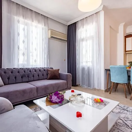 Assos Apart: Havuzlu Sitede Tamami Sizin 2 Oda 1 Salon Daire * Belek