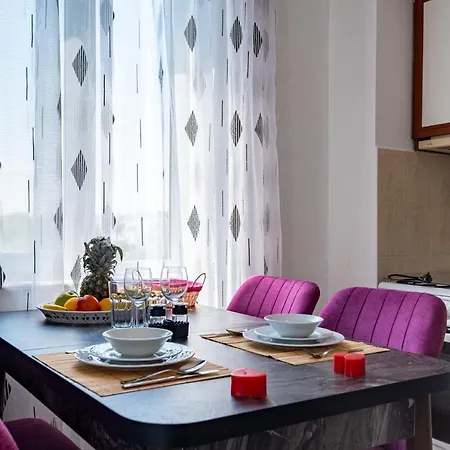 Assos Apart: Havuzlu Sitede Tamami Sizin 2 Oda 1 Salon Daire * Belek