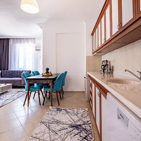 Assos Apart: Havuzlu Sitede Tamami Sizin 2 Oda 1 Salon Daire