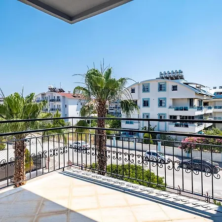 Apartment Assos Apart: Havuzlu Sitede Tamami Sizin 2 Oda 1 Salon Daire *